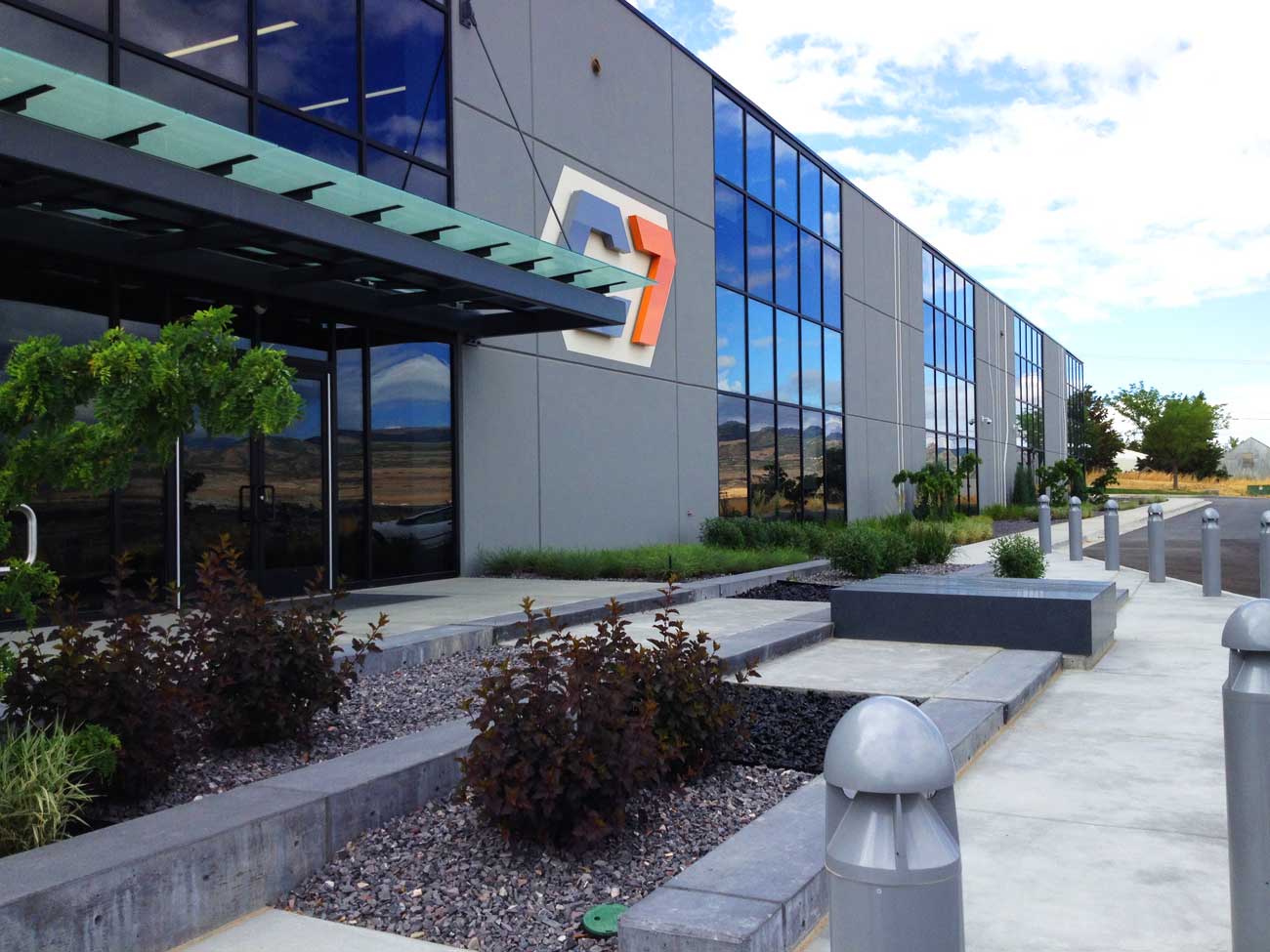C-7 Data Center